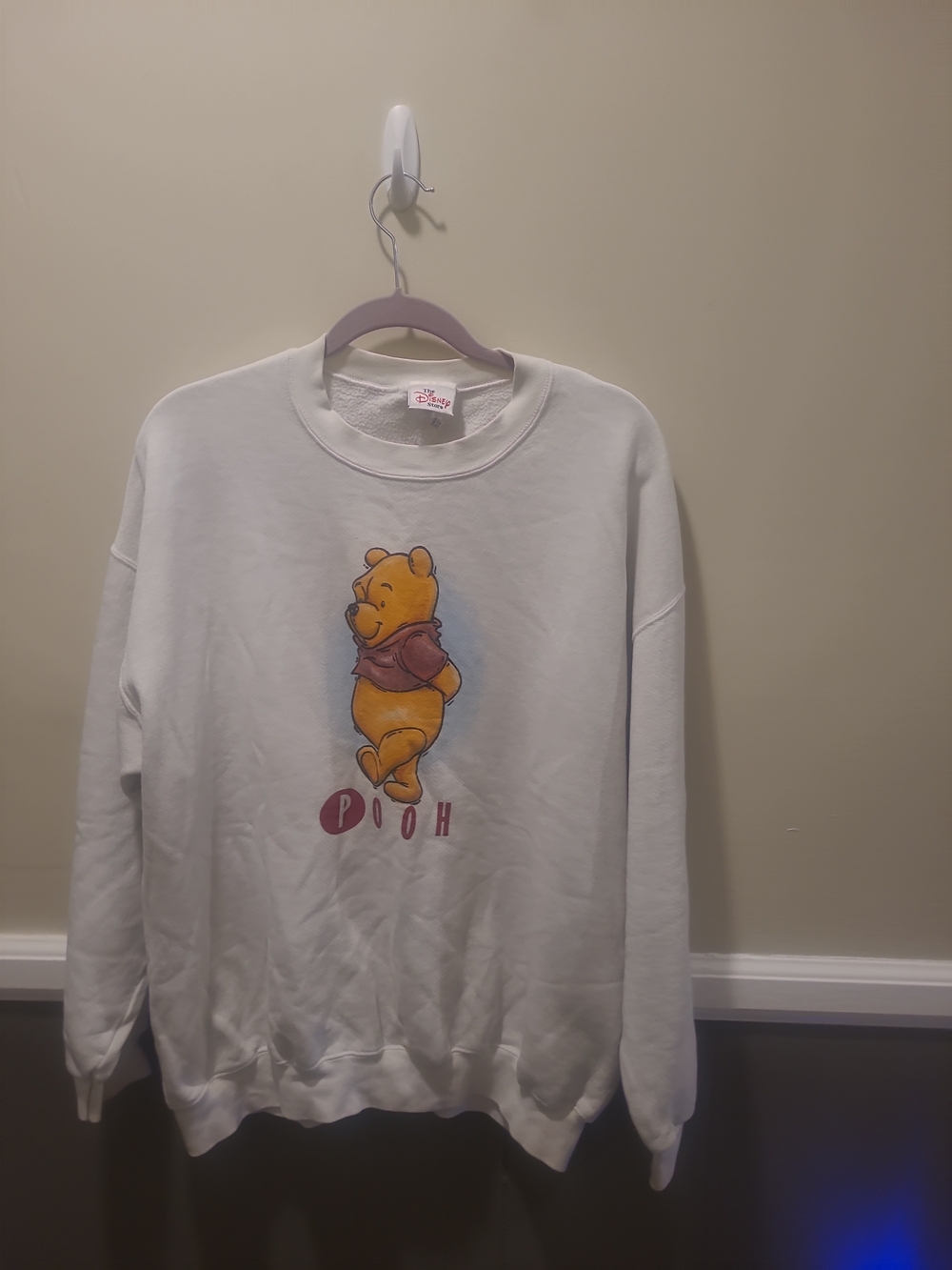 Disney White Winnie the Pooh Graphic Crewneck Sweatshirt